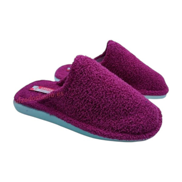Zapatilla casa rizo color magenta de Andinas