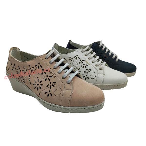 Zapato adornos picados de Notton con cuña