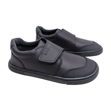 Zapato colegial respetuoso Titanitos Tritón azul marino con cierre de velcro y puntera reforzada