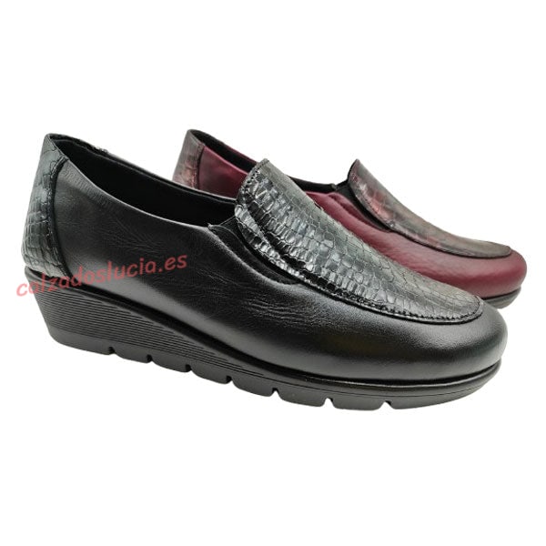 Zapato mocasín negro de mujer D. Cutillas