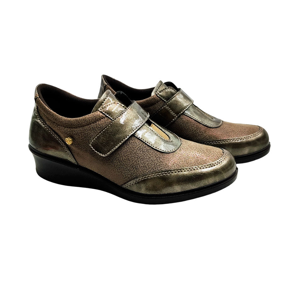 Zapato deportivo taupe de Laura Azaña