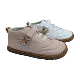 Botines deportivos respetuosos de piel Qkis con detalle de estrella en rosa maquillaje y blanco.