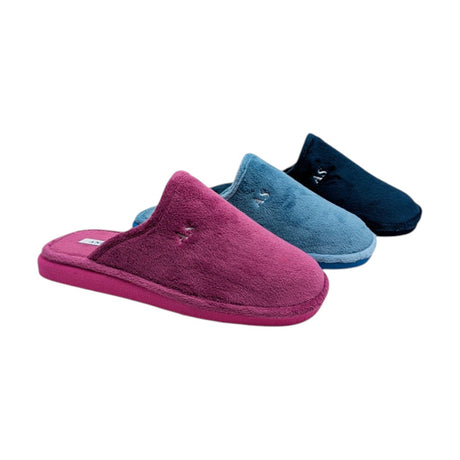 Zapatillas de casa Calzados Lucía Andinas de terciopelo suave en tonos fucsia, azul claro y azul marino.