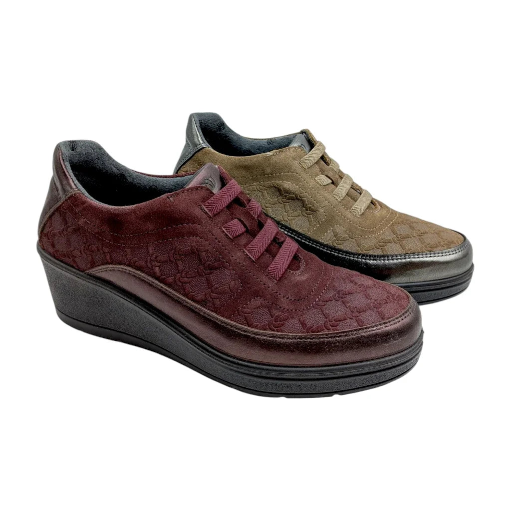 Zapato confort Laura Azaña - Cuña y grabado elegante