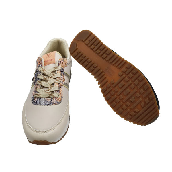 Calzados Lucía - Nuevos modelos de zapatillas Yumas 🤗. Echa un vistazo 👇  Rejilla para el verano 🌞.    🌐 www.calzadoslucia.es . . . . . . . . . . . . . #