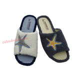 Zapatilla de casa con estrella de mar y punta abierta