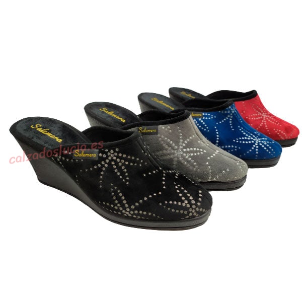 Zueco alto bordado pétalos de Salemera