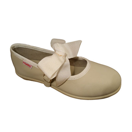 Bailarina con lazo color beig de Titanitos