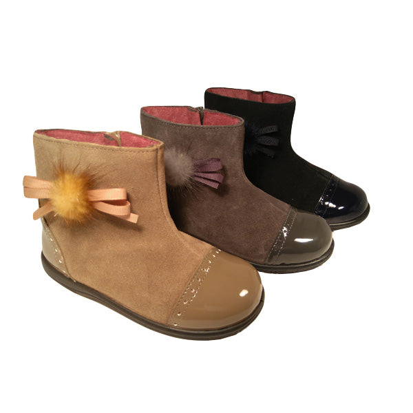 Botines en serraje de Titanitos