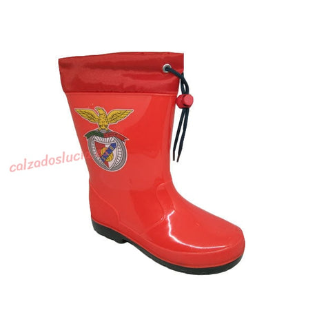 Bota de agua con escudo