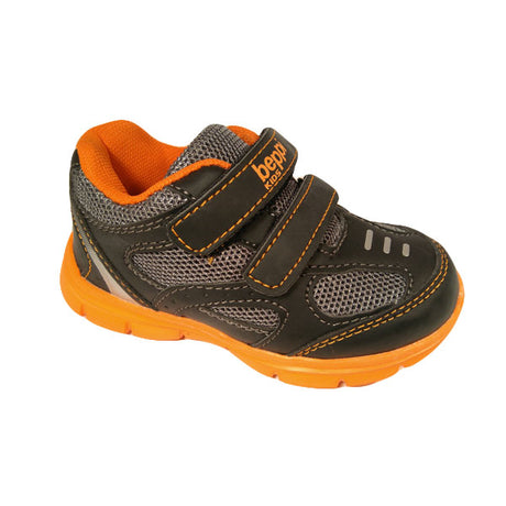 Deportivo niño en gris de Beppi