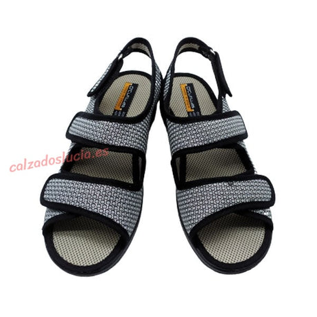 Zapatilla verano velcros y cuña D. Cutillas