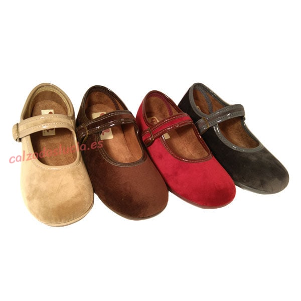 Zapatito de terciopelo y charol V-B