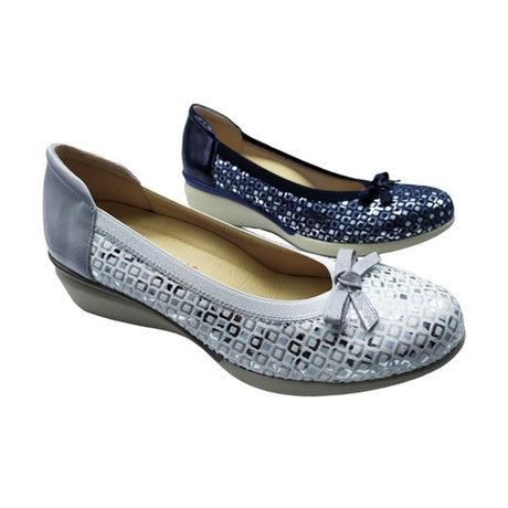 Zapato de salón en charol Doctor Cutillas